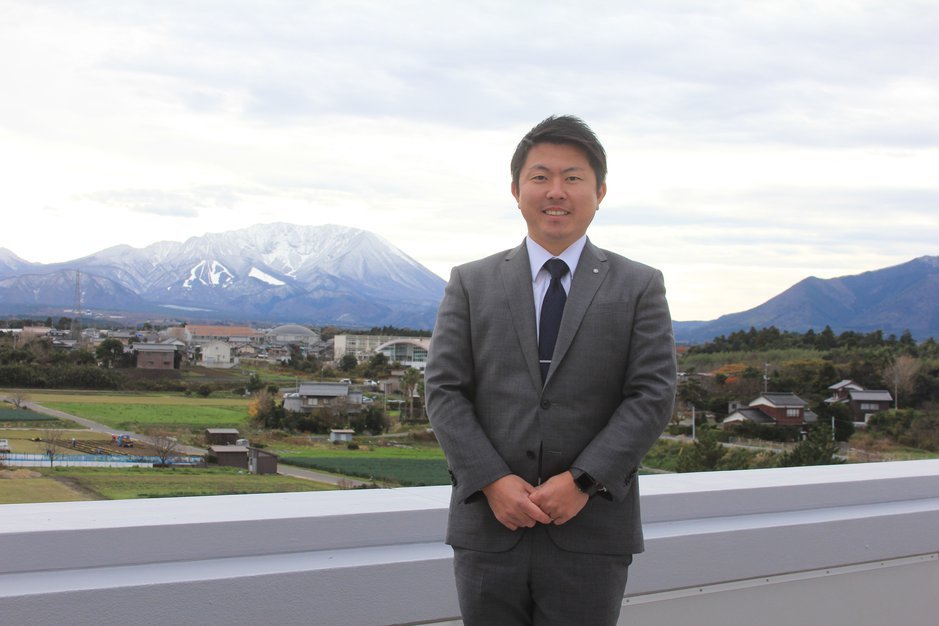 大山町長 竹口 大紀(たけぐち ひろのり)